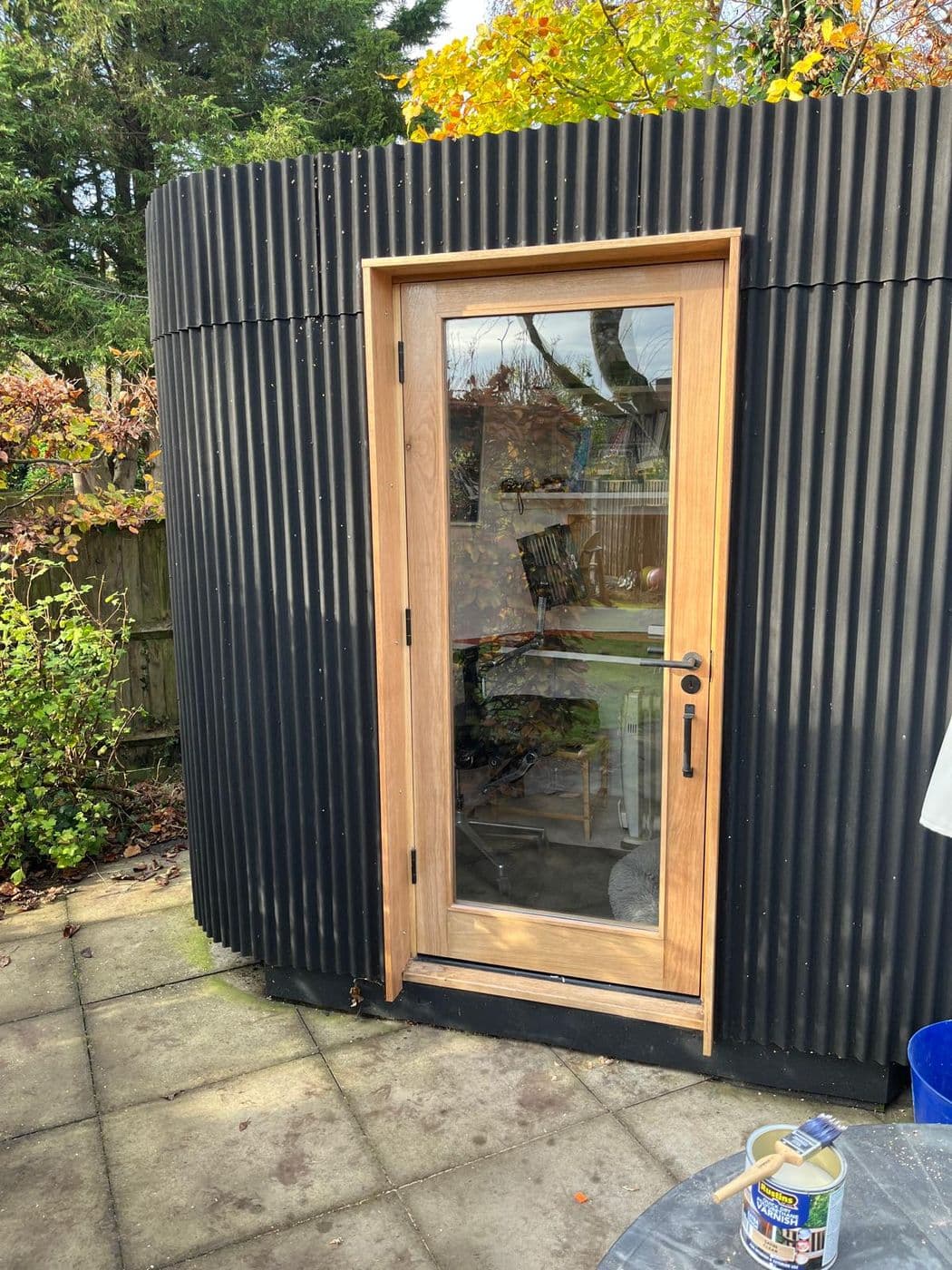 New door and oak frame for a garden office, photograph 3