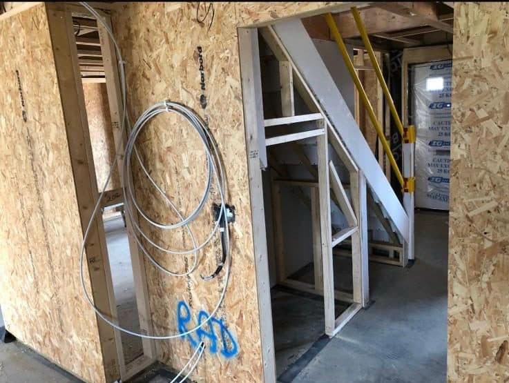 New build frame, roof and staircase, photograph 9