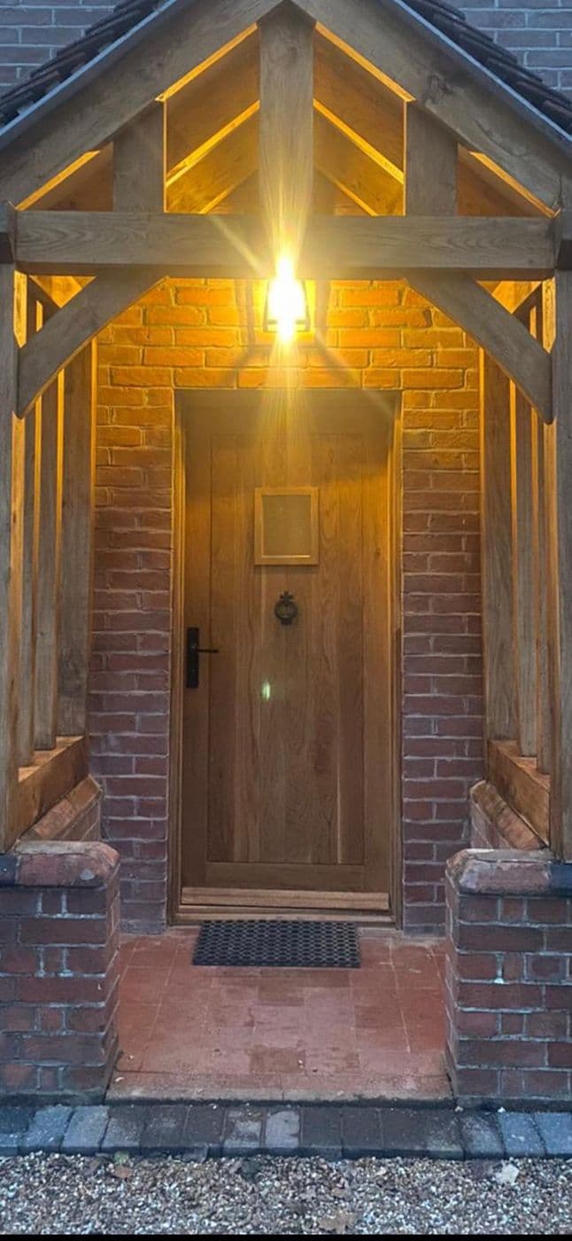 Oak framed porch, photograph 7