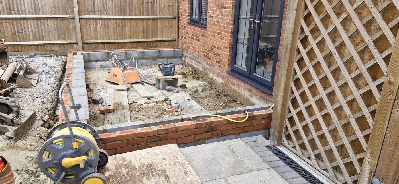 Single storey extension with bifolds, photograph 4