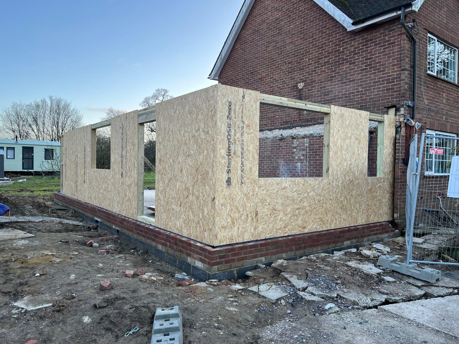 Difference Between Builder and Carpenter